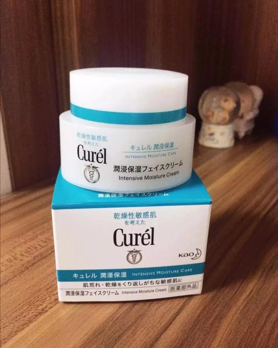 适合25岁面霜性价比,25岁的女生用什么面霜比较好