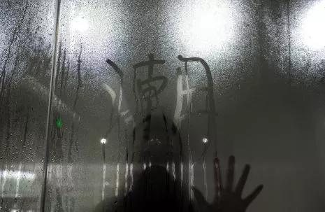 厨房水槽玻璃胶发霉怎样清洁,厨房水槽台下盆玻璃胶发霉