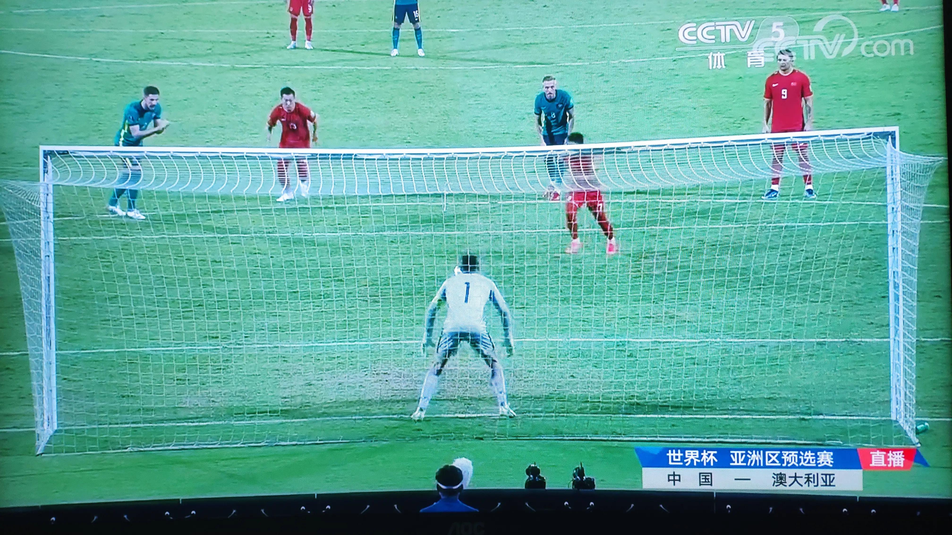 国足为啥很多人看,国足看不看