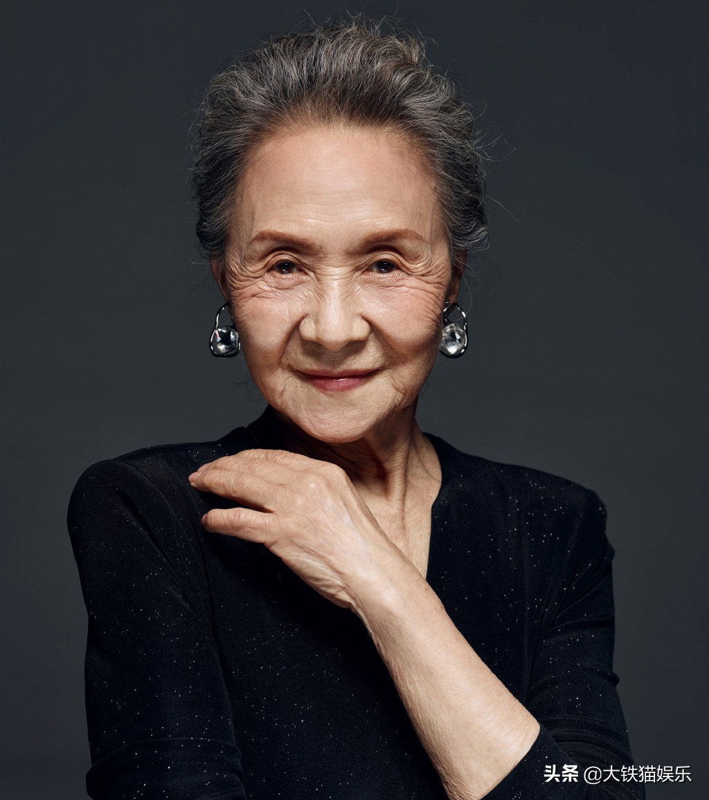 这才是倾国倾城的脸,这才是绝世美颜