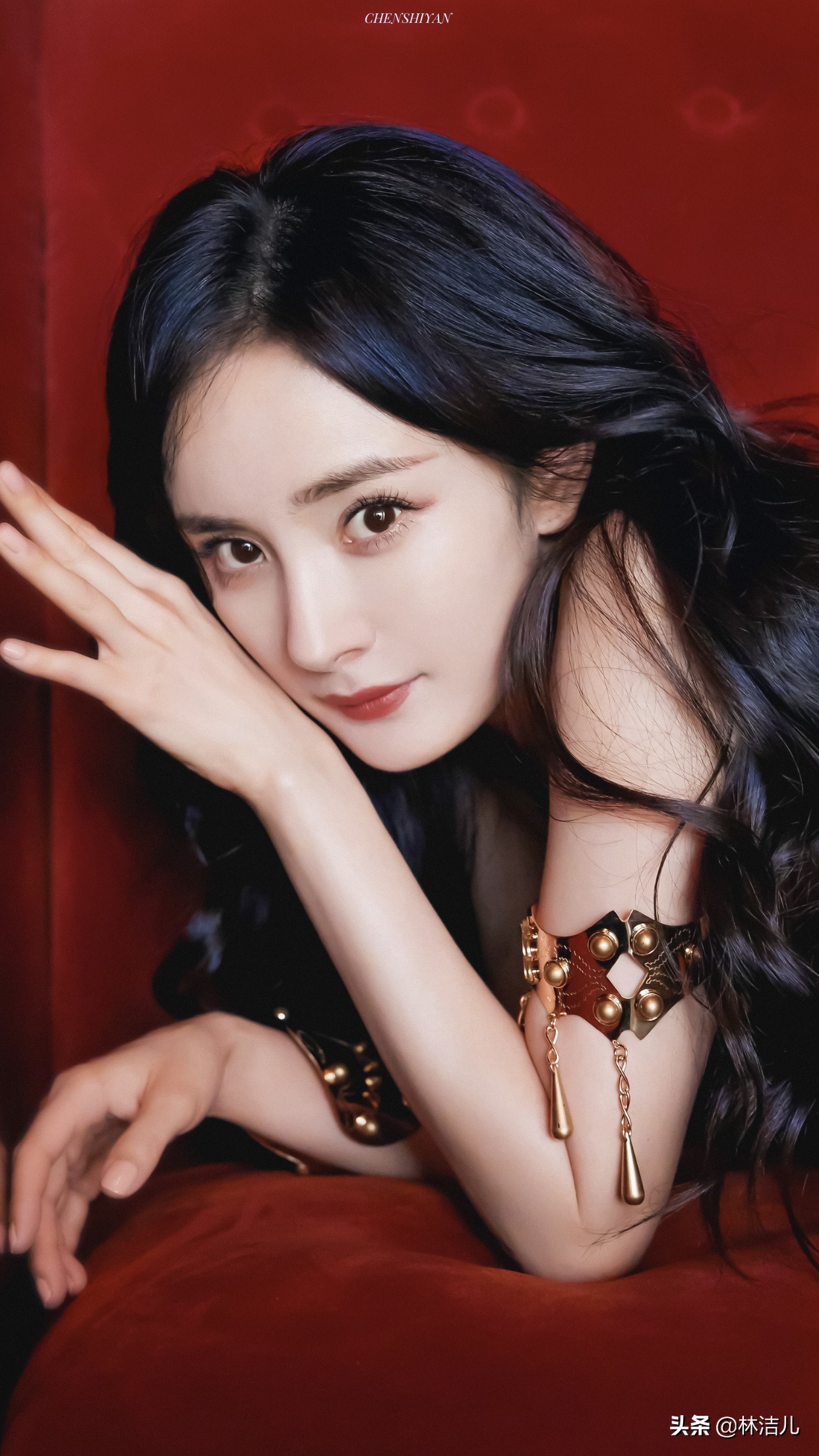 杨幂的眼妆怎么画,杨幂的眼睛是杏仁眼还是桃花眼