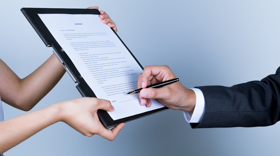 与公司签三方协议后辞职,签了三方协议可以辞职吗