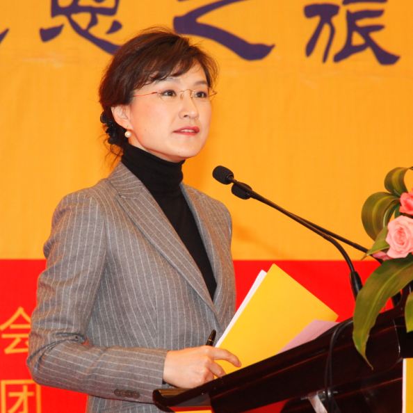 被骂滚出主持界的主持人,董倩是怎样的一个主持人