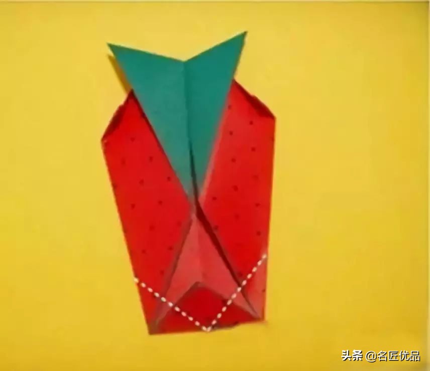 草莓叶子剪纸图,对称草莓剪纸