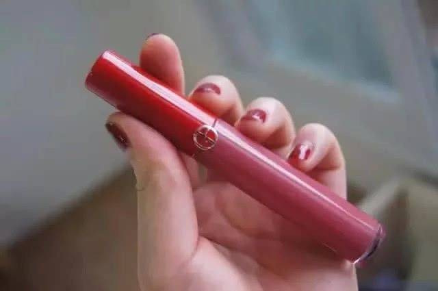 还在纠结选什么款式颜色吗,还在犹豫如何抉择其实根本无所谓