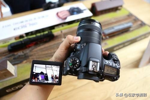 sonya7m3取景器模糊怎么回事,相机取景器里的参数看不清