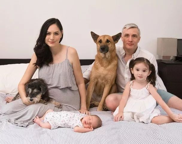 4岁女孩意外断臂,4岁女孩摔伤离世