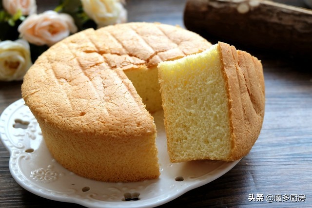 如何用鸡蛋和面粉做最简单的蛋糕,鸡蛋面粉和白砂糖做蛋糕不用牛奶