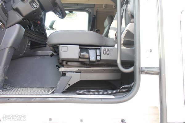 二手斯堪尼亚牵引车价格,二手斯堪尼亚