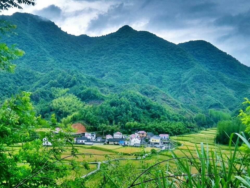 适合隐居养老的小镇,最适合老年人过冬旅居的小镇