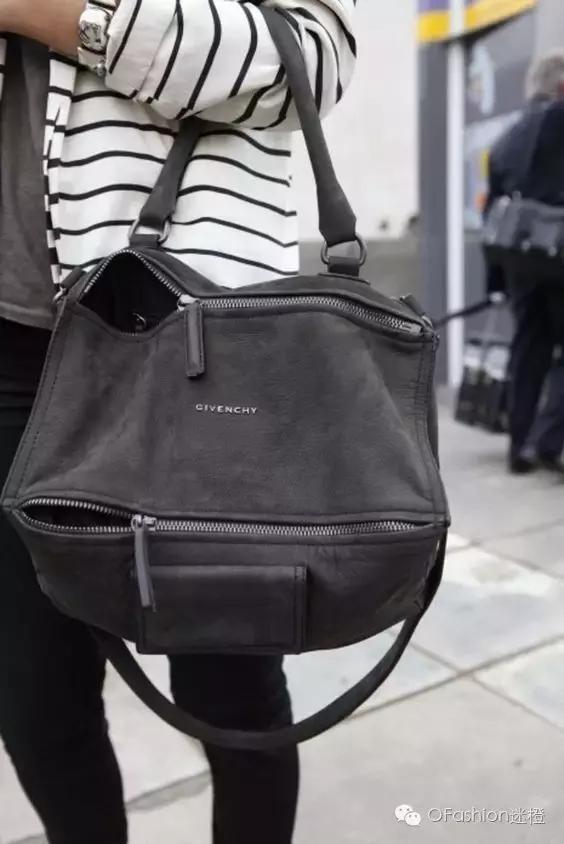 背了很多年的包,背了好几年的包