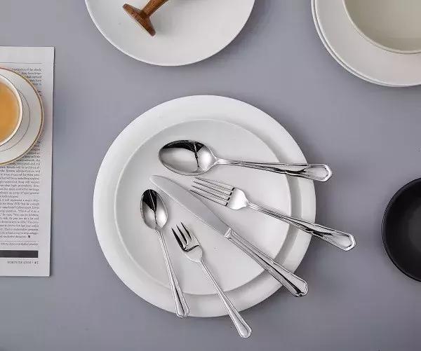 80后夫妻创业从1家店到10家店,80后创业实体店的每天点点滴滴