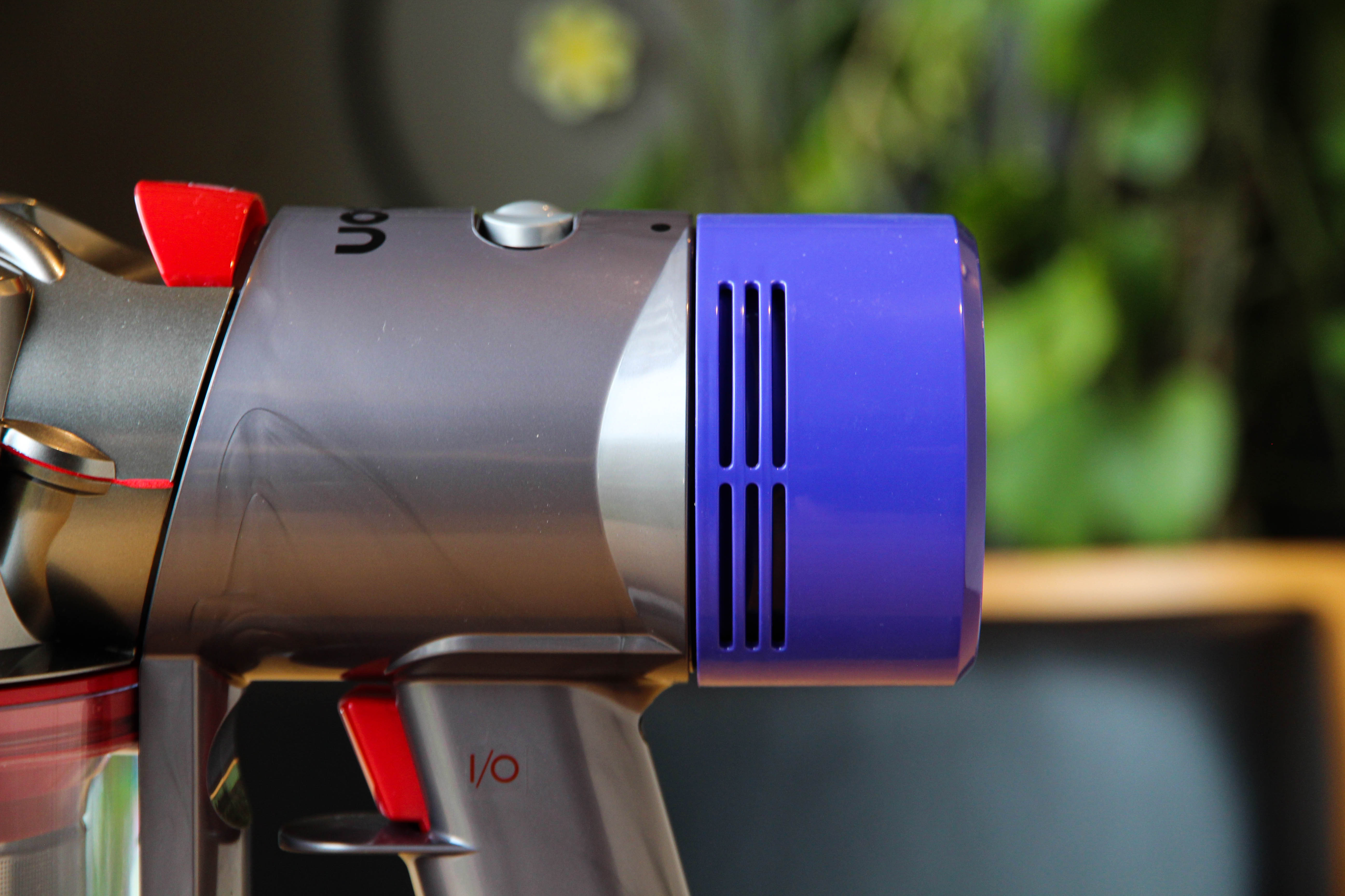 戴森吸尘器v8开箱全过程,戴森吸尘器v8fluffyorigin