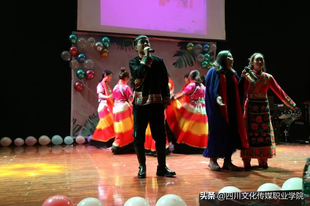 舞蹈系毕业晚会,2018级舞蹈表演毕业晚会