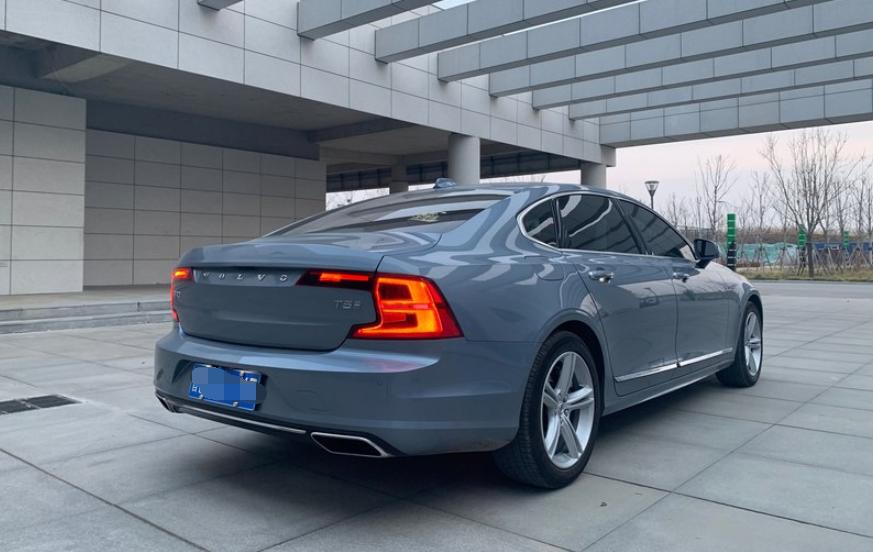 沃尔沃s90t8一年用车成本,奥迪a6跟沃尔沃s90后期用车成本