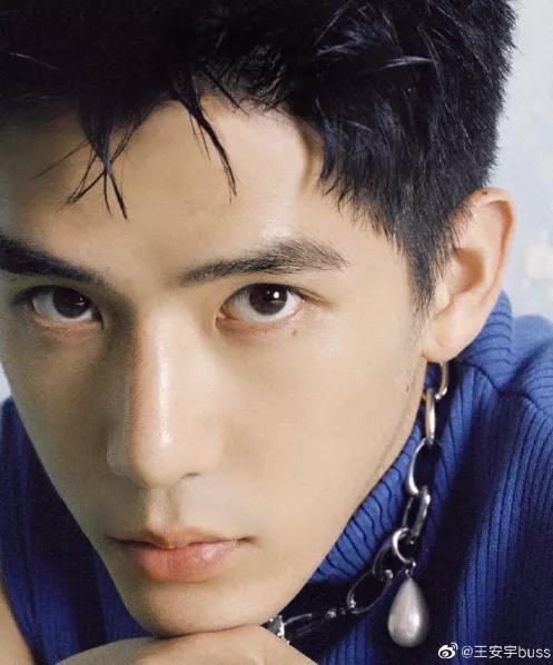 明星夫妻综艺节目吃西红柿,明星夫妻吃冰