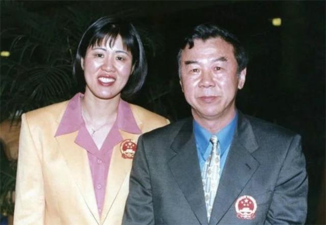 女排老教练袁伟民的近况,郎平袁伟民现状