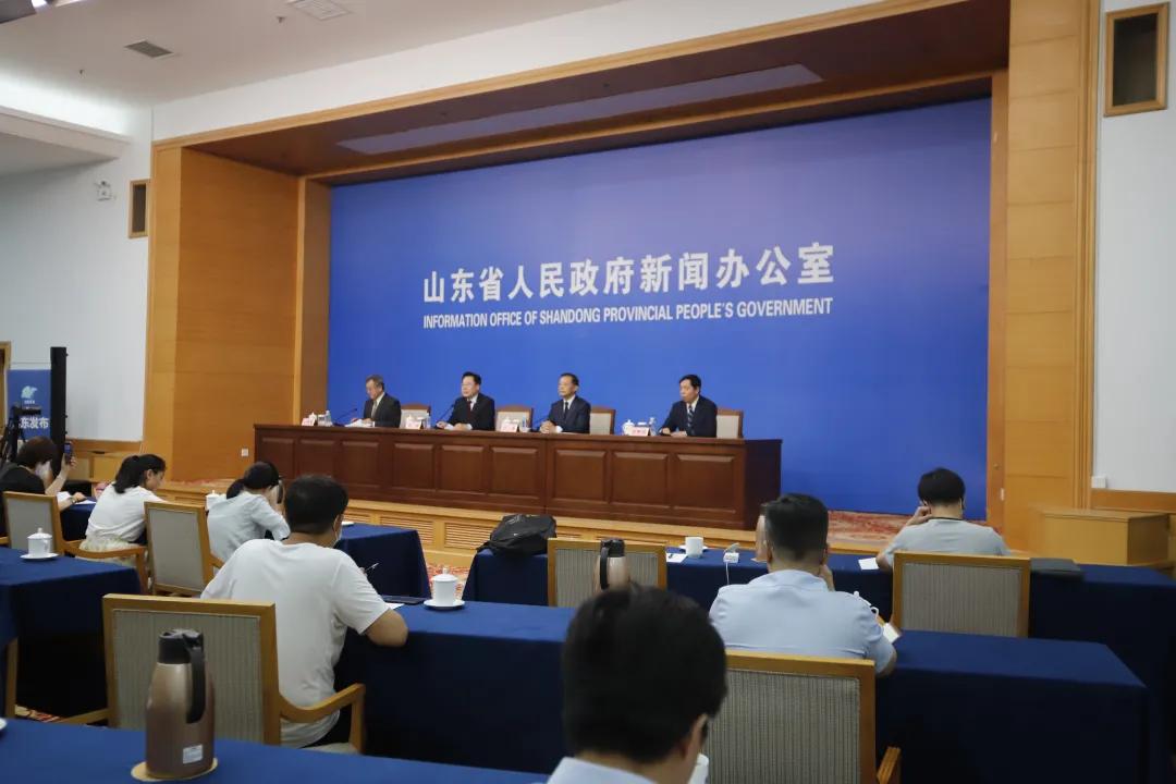 答记者问丨细分市场、持续创新、降本增效今年上半年，山东重工集团实现营业收入2128.4亿元，同比增长42.9%