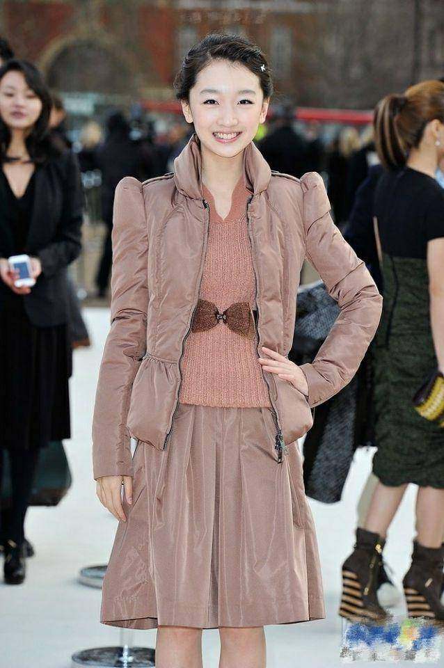 赵薇胖的时候发型短发,赵薇发型中短发