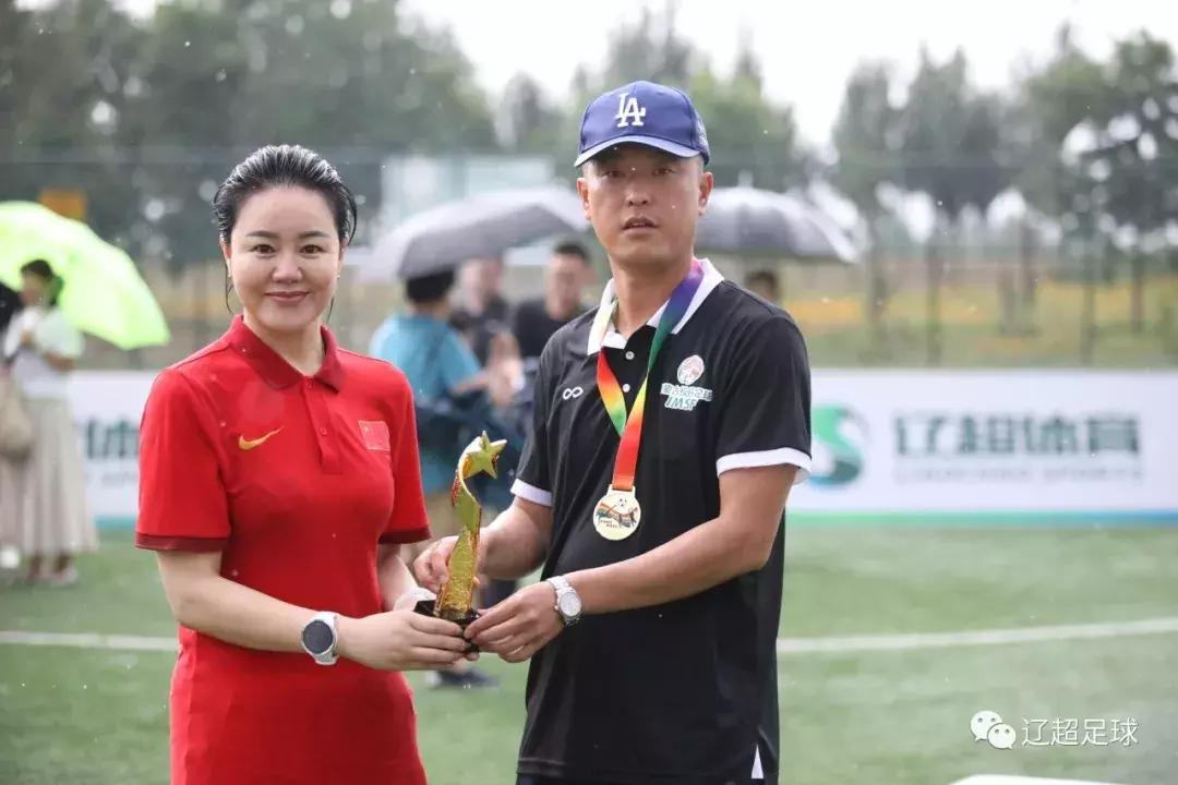 肇俊哲之子踢足球,肇俊哲辽宁足球青训