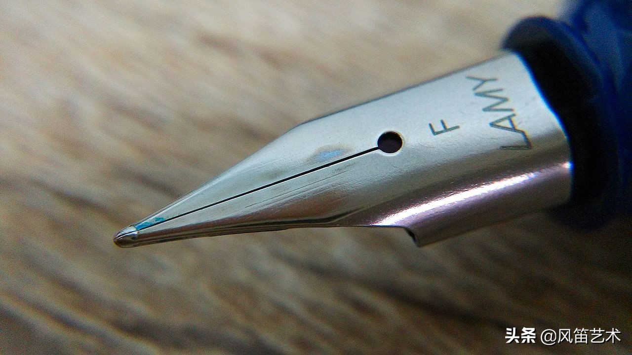 笔下有春秋作品,一支钢笔写春秋