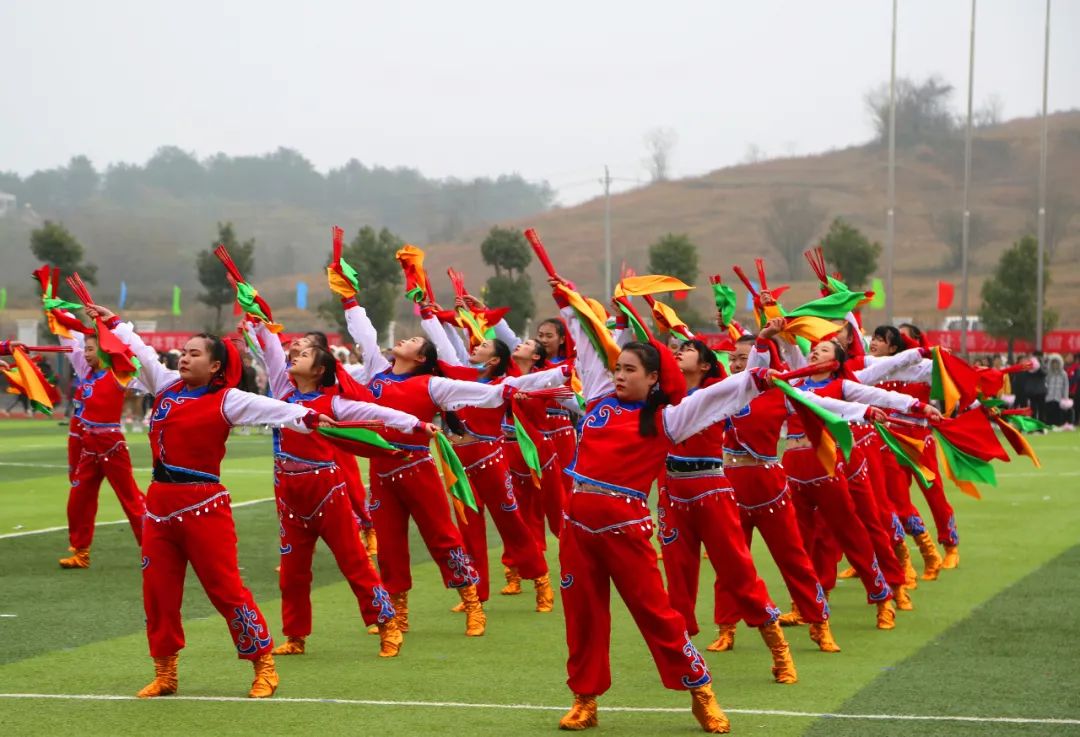 奔跑吧少年我校田径运动会开幕,奔跑吧少年全国中小学生运动会