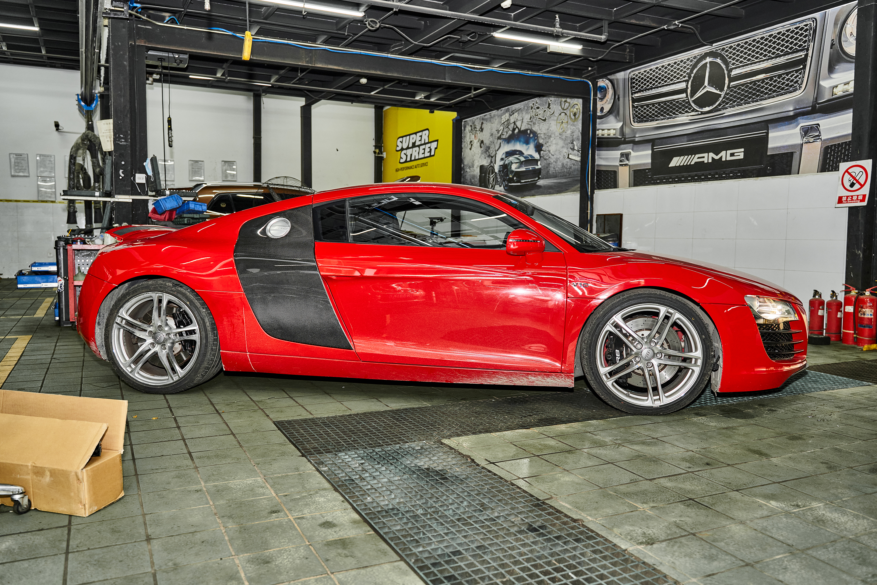 奥迪r8改装最佳效果,奥迪r8改全段排气声浪