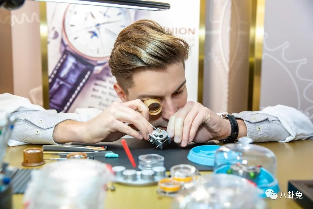 一万多的月相表值得买吗,2万左右月相表推荐