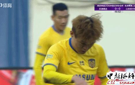 足协杯再现15人超大规模冲突,心疼运动员的瞬间