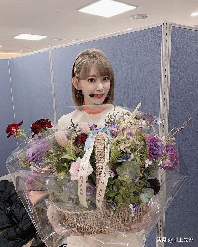 为什么韩国偶像那么多,为什么韩国爱豆一直漂发