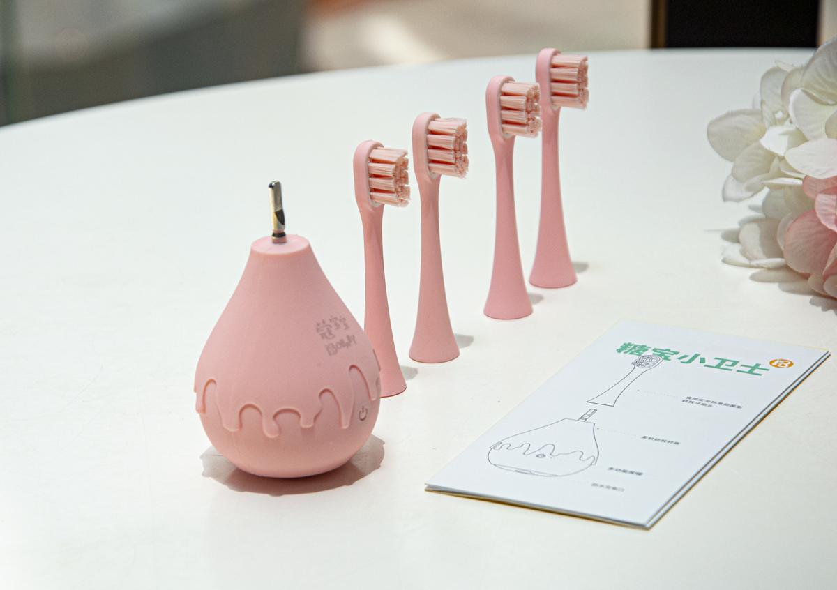 蔻宝儿童电动牙刷,蔻宝宝儿童电动牙刷怎么充电