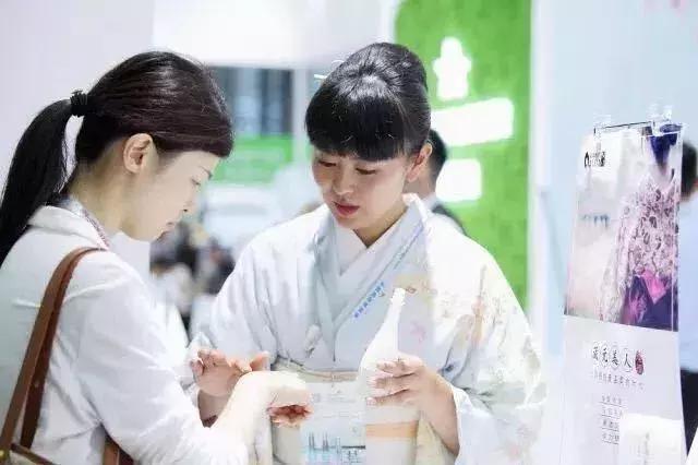 进口化妆品降价狂潮,进口食品发展趋势分析