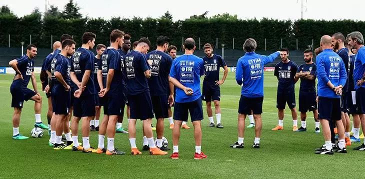 曼奇尼为意大利注入艺术这才是意式足球原始的样子