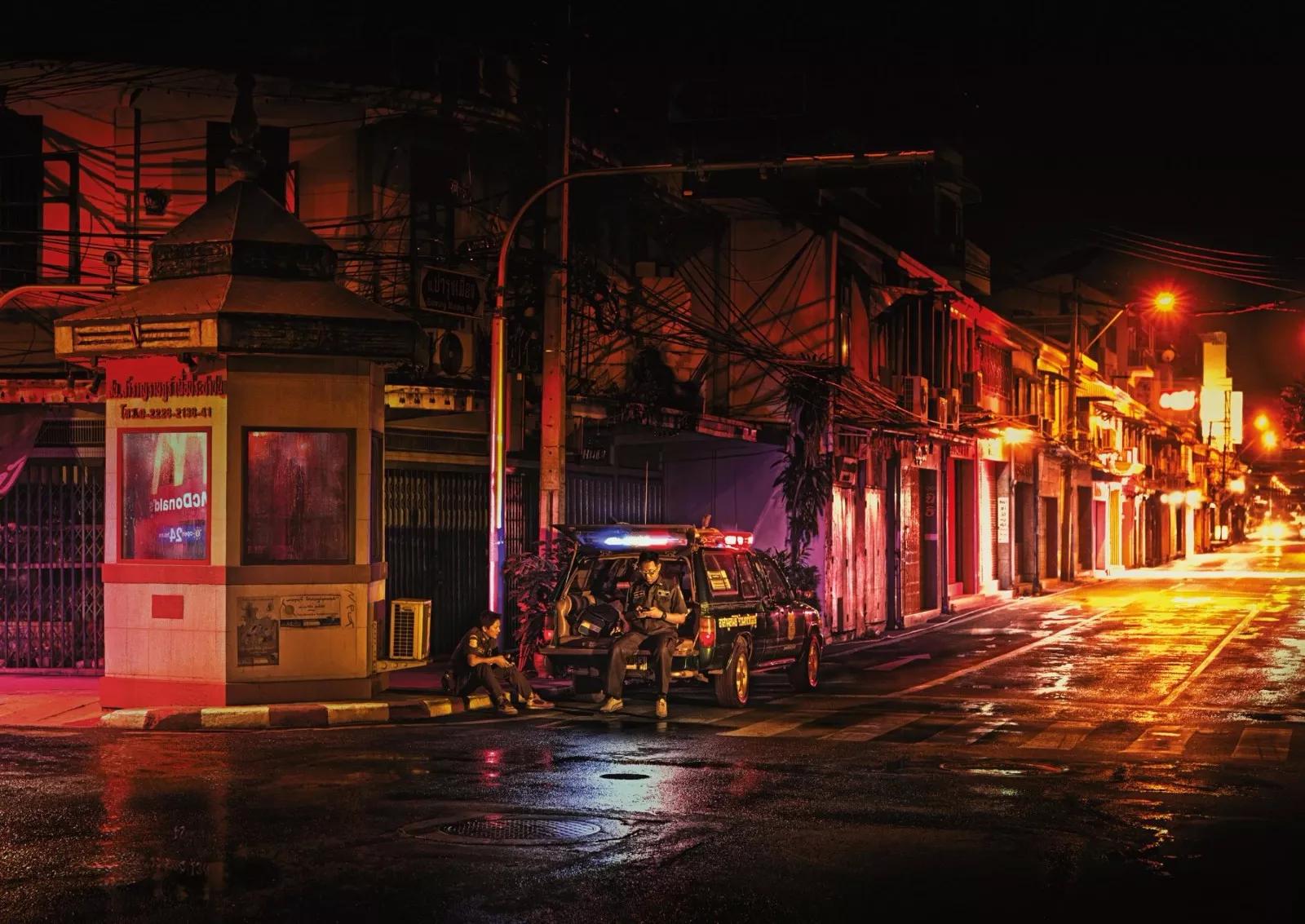 麦当劳的创意海报是什么,麦当劳星空海报又火了