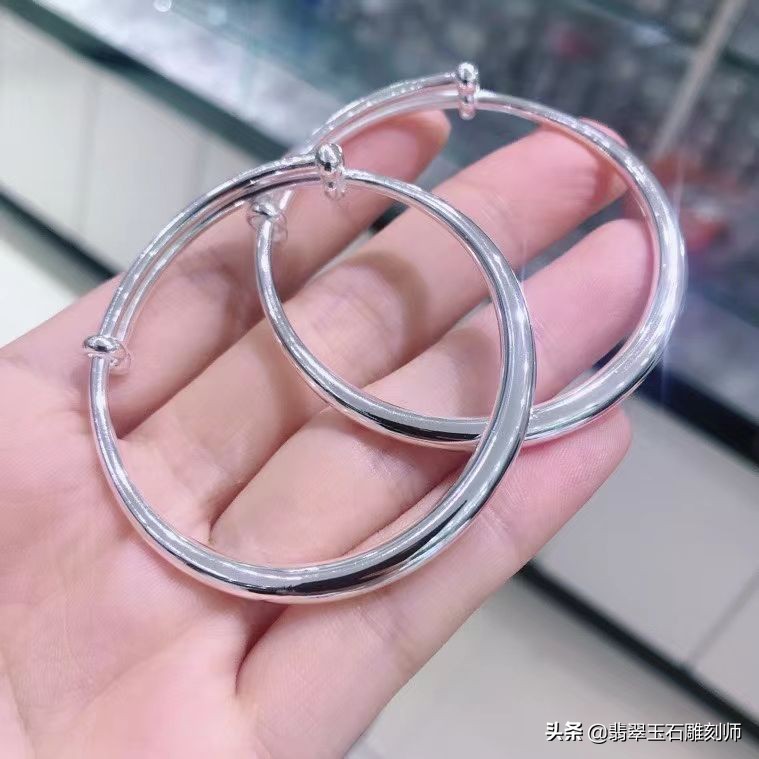 结婚三金选择黄金还是彩金,结婚金首饰怎么挑选