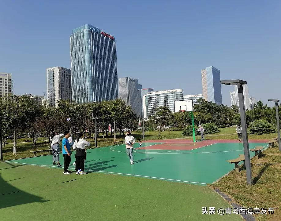 青岛西海岸新金沙滩跑步基地,青岛西海岸新区体育馆