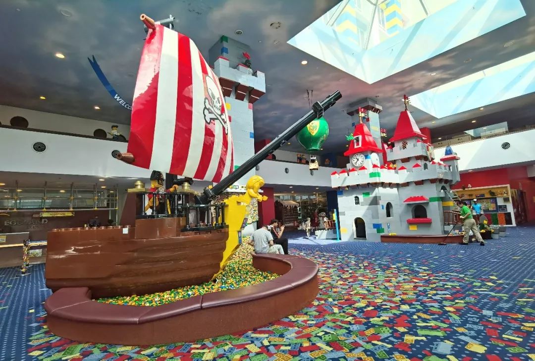 住入乐高世界中，是什么样的体验？梦幻得让你不相信