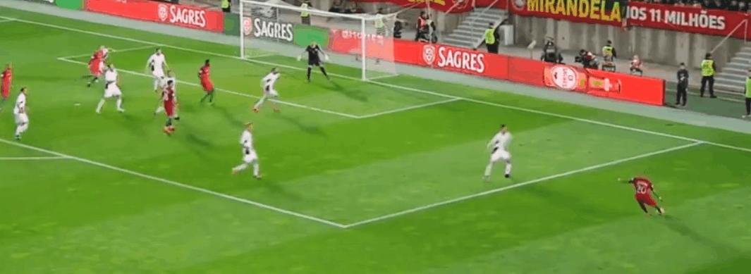 威廉卡瓦略速度慢,威廉卡瓦略踢什么位置