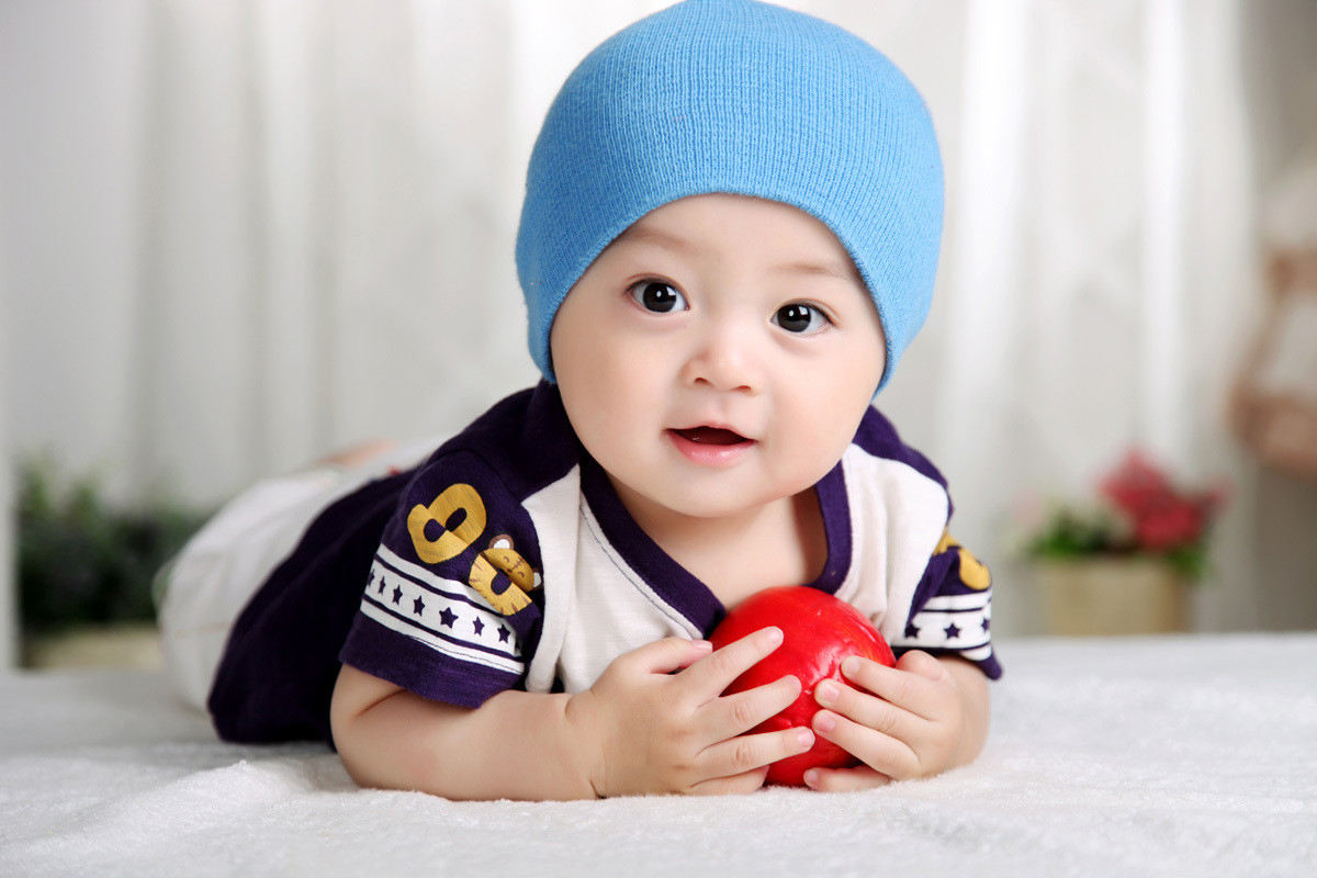 宝宝眼大眼小,宝宝眼睛小还能变成大双眼吗