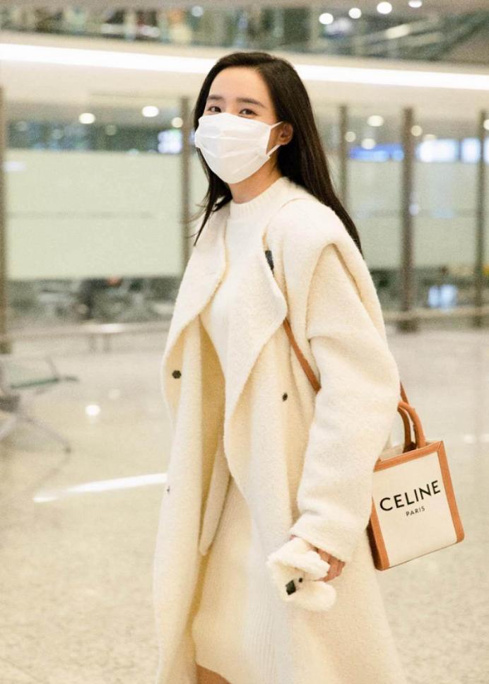 绉嬪啲瀛ｄ笁鍚堜竴瓒呯骇濂界湅闃查淇濇殩,绉嬪啲淇濇殩绌挎惌姣涚粧