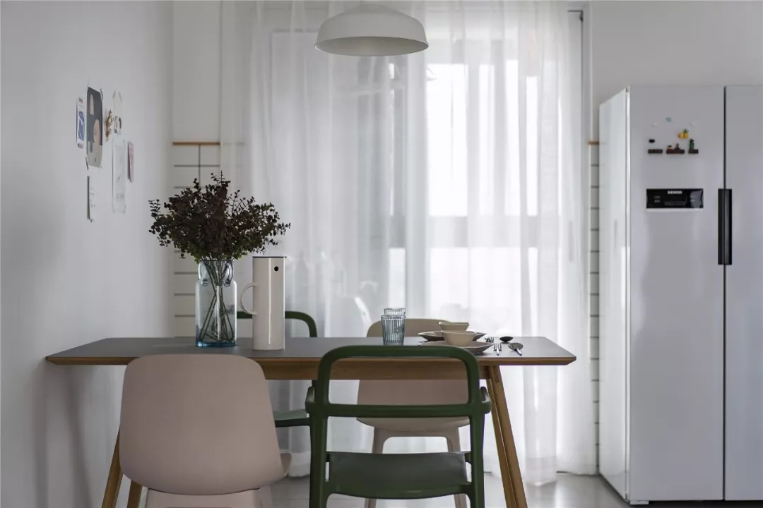 设计师-何海超/简单的特色、低调的奢华、憧憬美好的未来