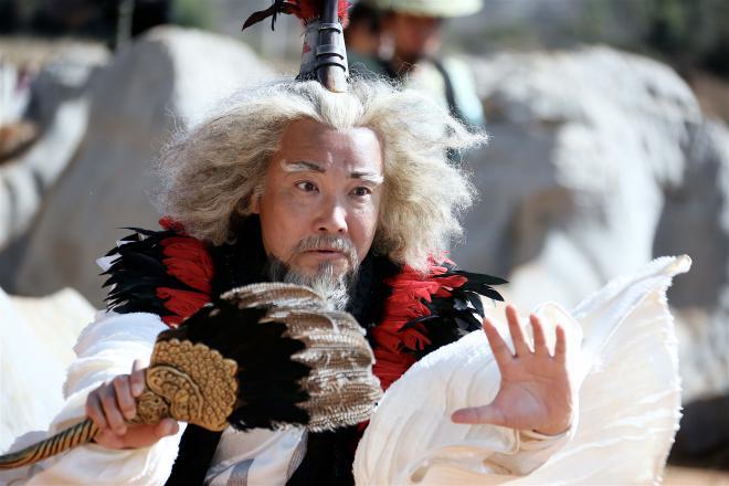 袭胸,下跪,尿裤子,新版《天龙八部》还能再恶心点吗?