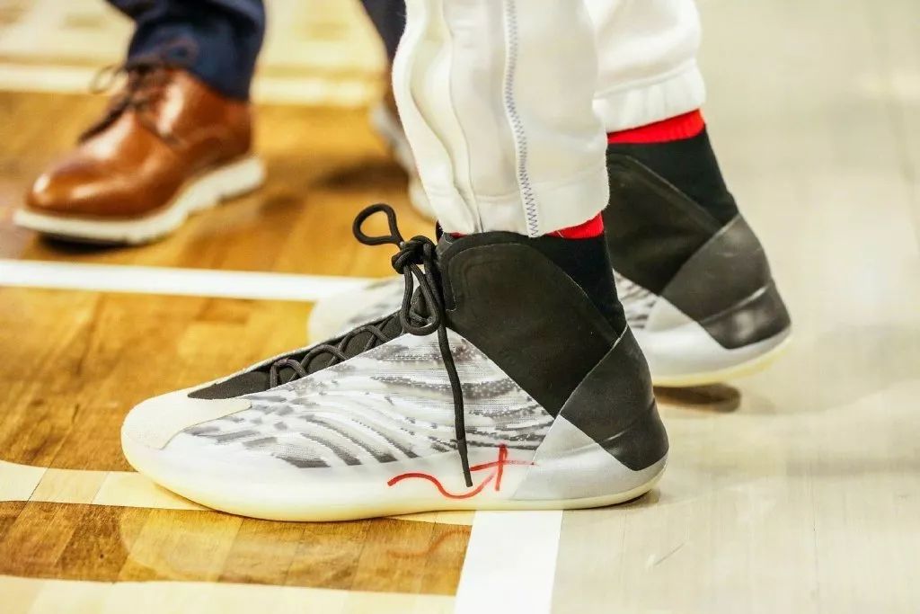 侃爷椰子联名衣服 (virgil abloh侃爷椰子)