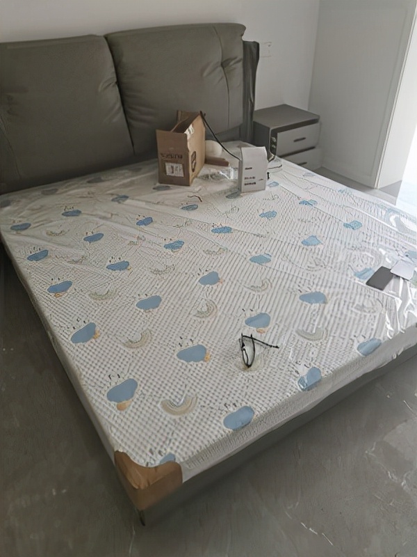 苏老伯纤维床垫,乳胶床垫泰国原装进口85d