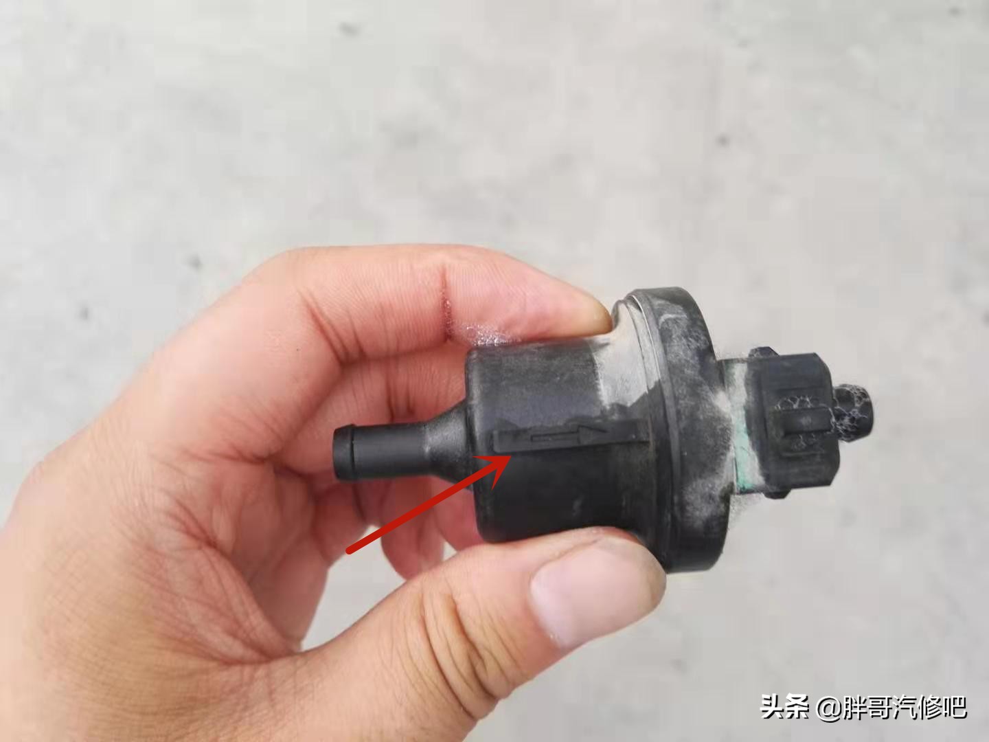 发动机加速无力回火转速不稳定,发动机怠速不稳急加速无力的原因