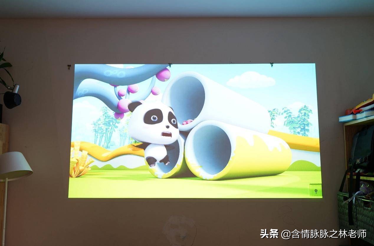 坚果v20投影仪和极米h3s对比,极米投影仪与坚果投影仪哪个更好