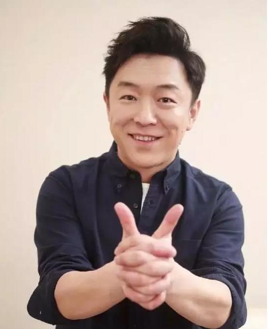 何为高情商?黄渤叫错佟丽娅名字反被网友称赞!机智道歉圈粉无数