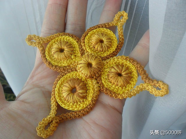 爱尔兰钩花编织的包包，太有档次了