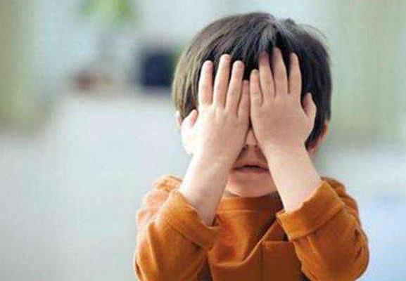 孩子的语言表达能力尤为重要,如何培养孩子的语言表达能力差