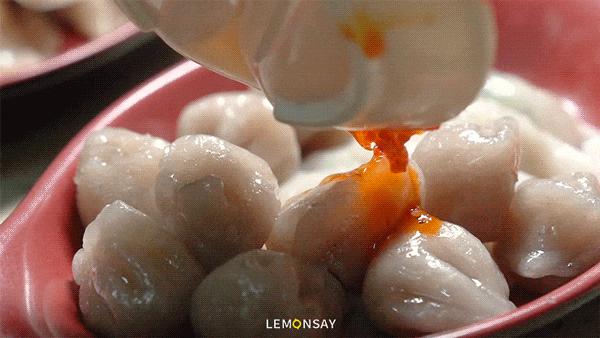 藏在水库的“阿姨街”,人均20块胖成猪